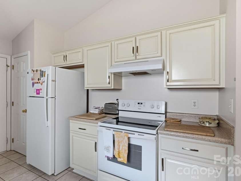 12714 Cedar Crossings Drive, Charlotte, NC 28273.  MLS# CAR4419856, YatesRealty ID 49164. 