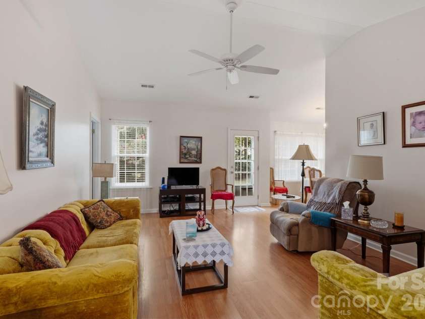 12714 Cedar Crossings Drive, Charlotte, NC 28273.  MLS# CAR4419856, YatesRealty ID 49164. 