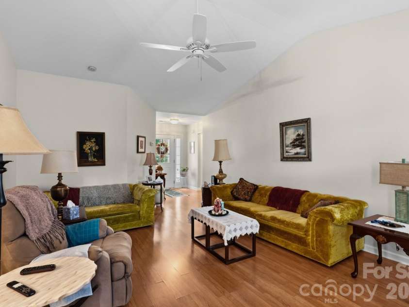 12714 Cedar Crossings Drive, Charlotte, NC 28273.  MLS# CAR4419856, YatesRealty ID 49164. 
