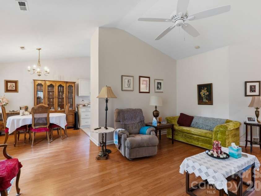 12714 Cedar Crossings Drive, Charlotte, NC 28273.  MLS# CAR4419856, YatesRealty ID 49164. 