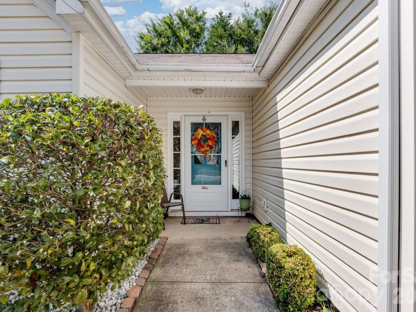 12714 Cedar Crossings Drive, Charlotte, NC 28273.  MLS# CAR4419856, YatesRealty ID 49164. 