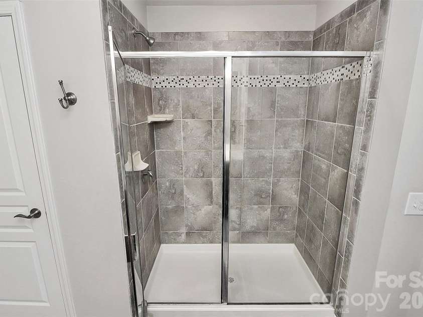 1929 Royal Gorge Avenue, Charlotte, NC 28210.  MLS# CAR4422066, YatesRealty ID 49165. 