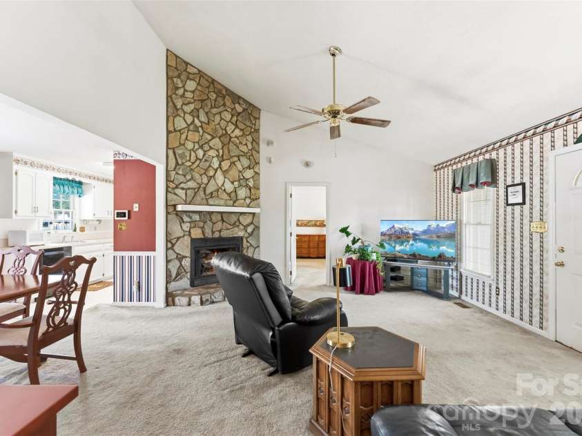 108 Shade Tree Court, Gastonia, NC 28056.  MLS# CAR4421333, YatesRealty ID 49166. 
