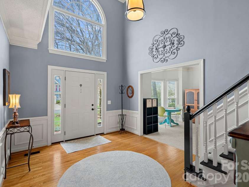 8621 Summerfield Lane, Huntersville, NC 28078.  MLS# CAR4353119, YatesRealty ID 4917. Front Entry