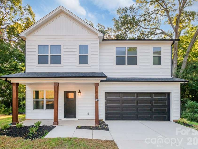 420 Killian Avenue, Mount Holly, NC 28120.  MLS# CAR4422139, YatesRealty ID 49174. 