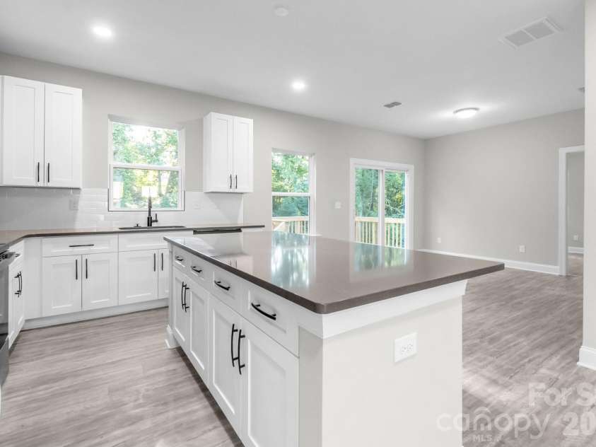 420 Killian Avenue, Mount Holly, NC 28120.  MLS# CAR4422139, YatesRealty ID 49174. 
