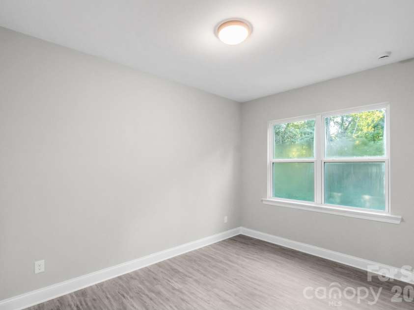 420 Killian Avenue, Mount Holly, NC 28120.  MLS# CAR4422139, YatesRealty ID 49174. 