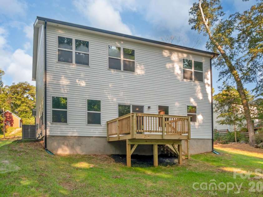 420 Killian Avenue, Mount Holly, NC 28120.  MLS# CAR4422139, YatesRealty ID 49174. 