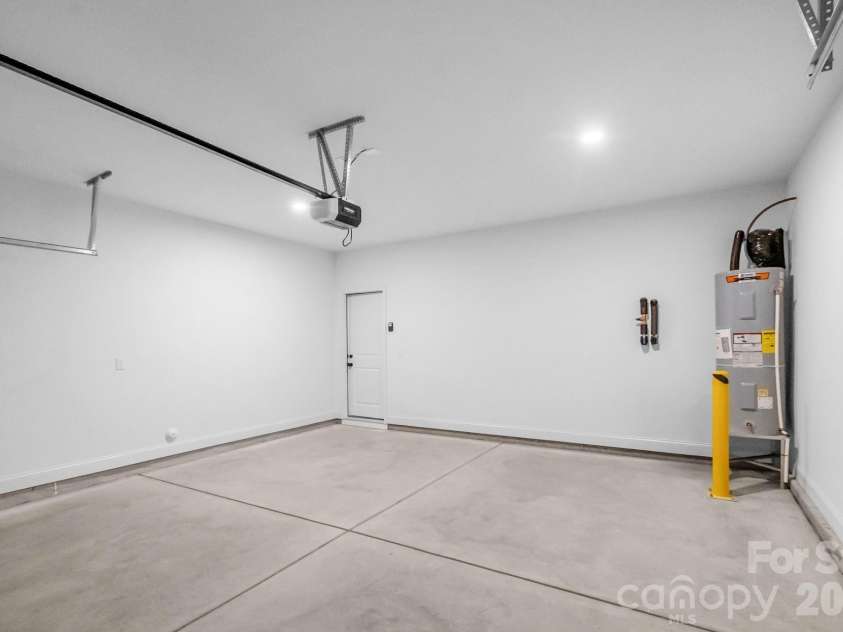 420 Killian Avenue, Mount Holly, NC 28120.  MLS# CAR4422139, YatesRealty ID 49174. 