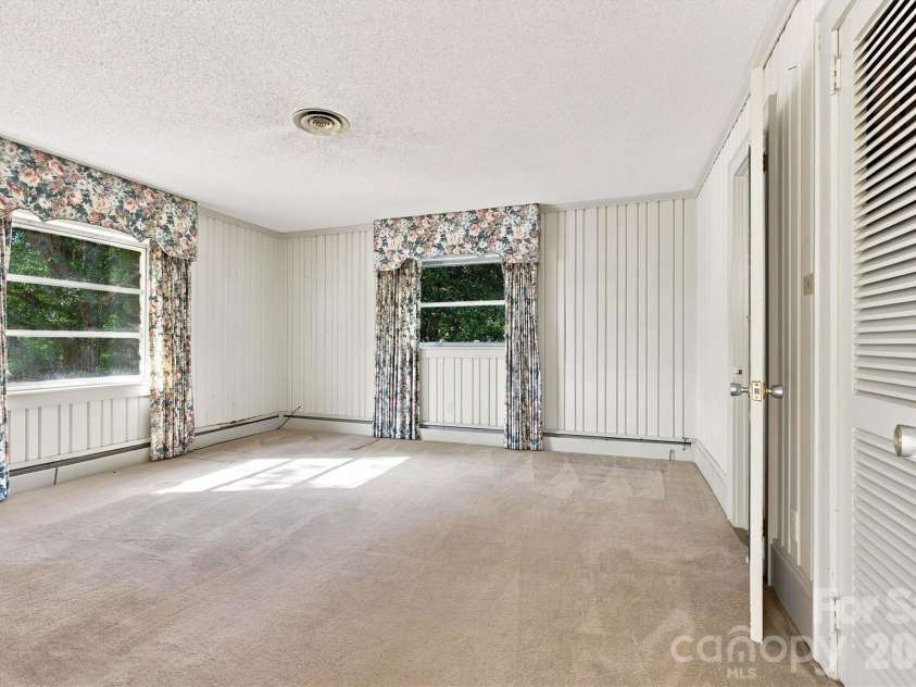 4830 Center Street, Hickory, NC 28601.  MLS# CAR4421553, YatesRealty ID 49176. Third Guest Room/Window View