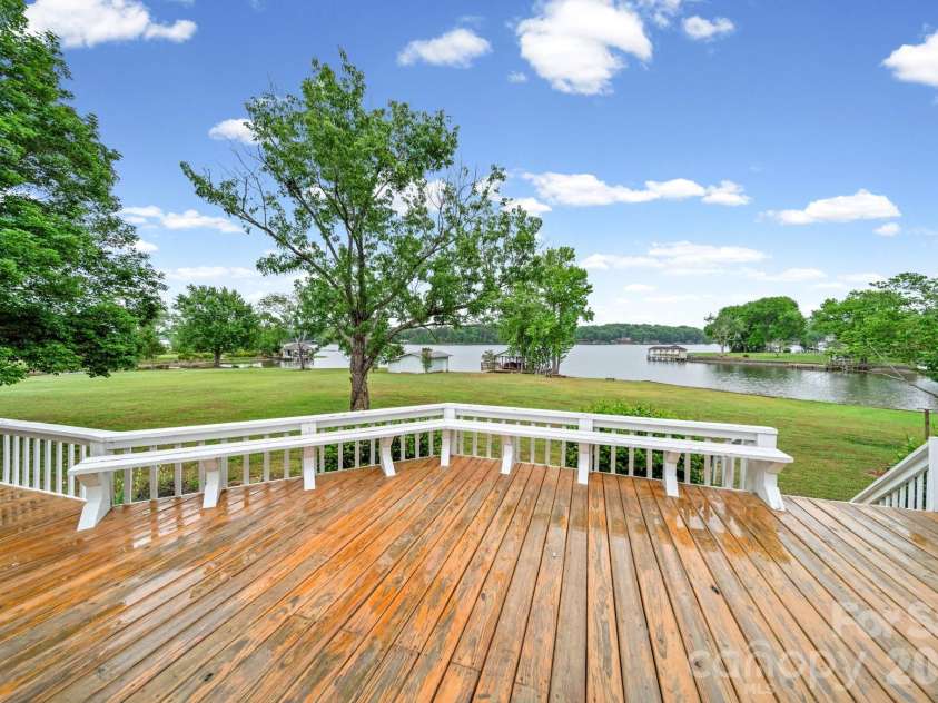 541 Harbor Road, Norwood, NC 28128.  MLS# CAR4375098, YatesRealty ID 49177. 
