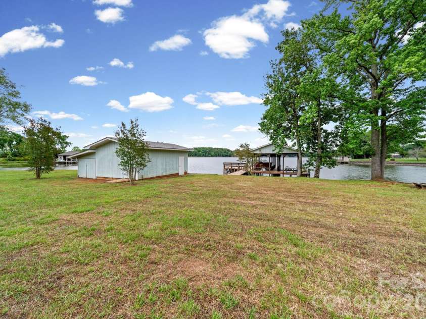 541 Harbor Road, Norwood, NC 28128.  MLS# CAR4375098, YatesRealty ID 49177. 