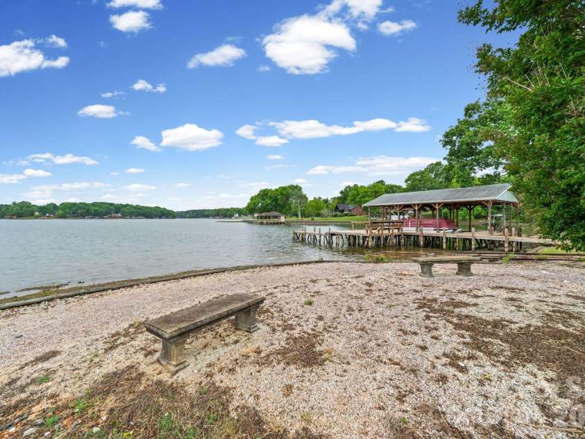 541 Harbor Road, Norwood, NC 28128.  MLS# CAR4375098, YatesRealty ID 49177. 
