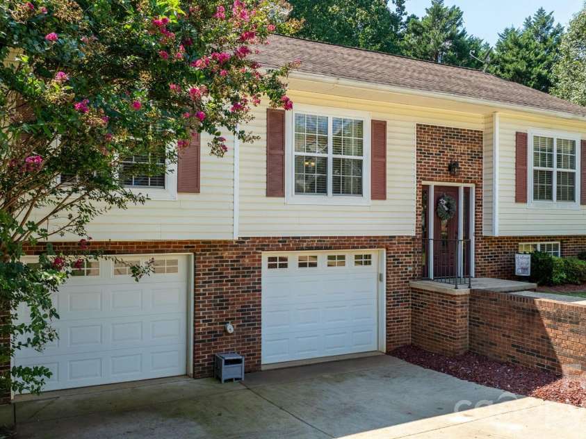3105 Kay Street, Conover, NC 28613.  MLS# CAR4403288, YatesRealty ID 49179. 