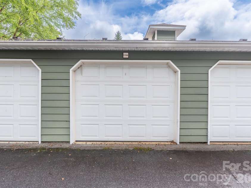 2000 Olde Eastwood Village Boulevard, Asheville, NC 28803.  MLS# CAR4402101, YatesRealty ID 4918. 