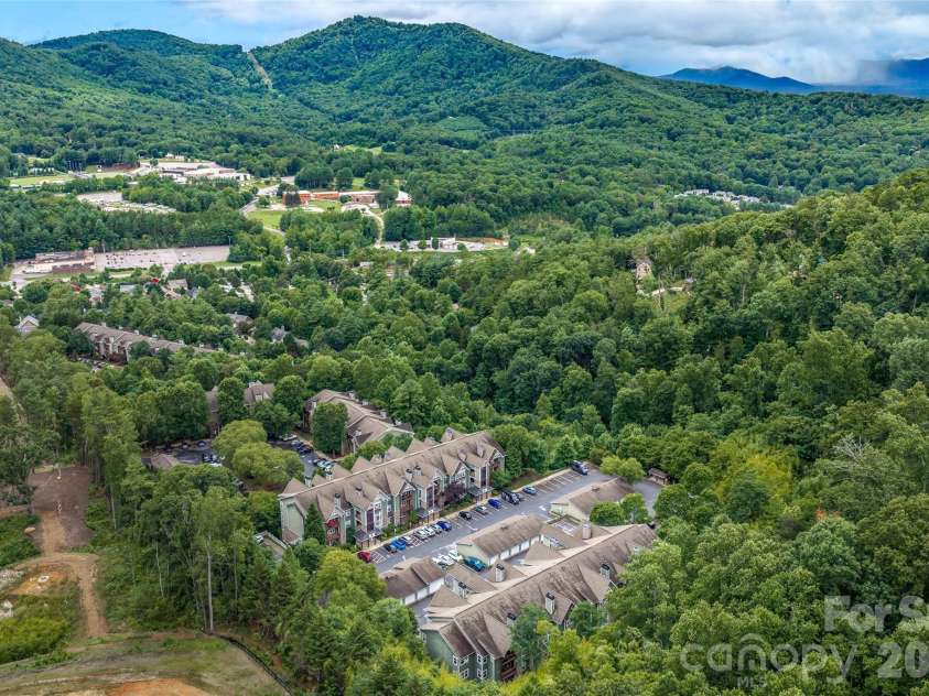 2000 Olde Eastwood Village Boulevard, Asheville, NC 28803.  MLS# CAR4402101, YatesRealty ID 4918. 