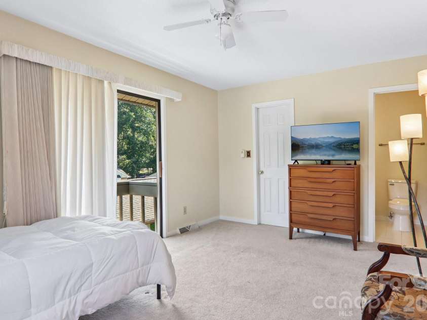 18 Foxmoor Court, Etowah, NC 28729.  MLS# CAR4422000, YatesRealty ID 49180. 