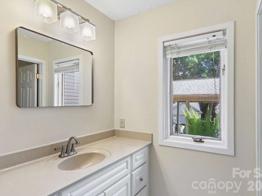 18 Foxmoor Court, Etowah, NC 28729.  MLS# CAR4422000, YatesRealty ID 49180. 