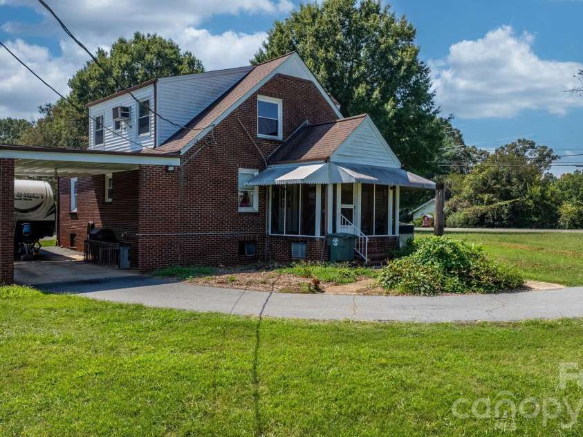 3962 Startown Road, Newton, NC 28658.  MLS# CAR4421689, YatesRealty ID 49182. 