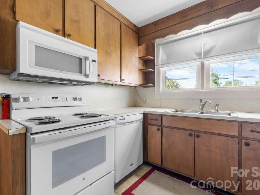 3962 Startown Road, Newton, NC 28658.  MLS# CAR4421689, YatesRealty ID 49182. 
