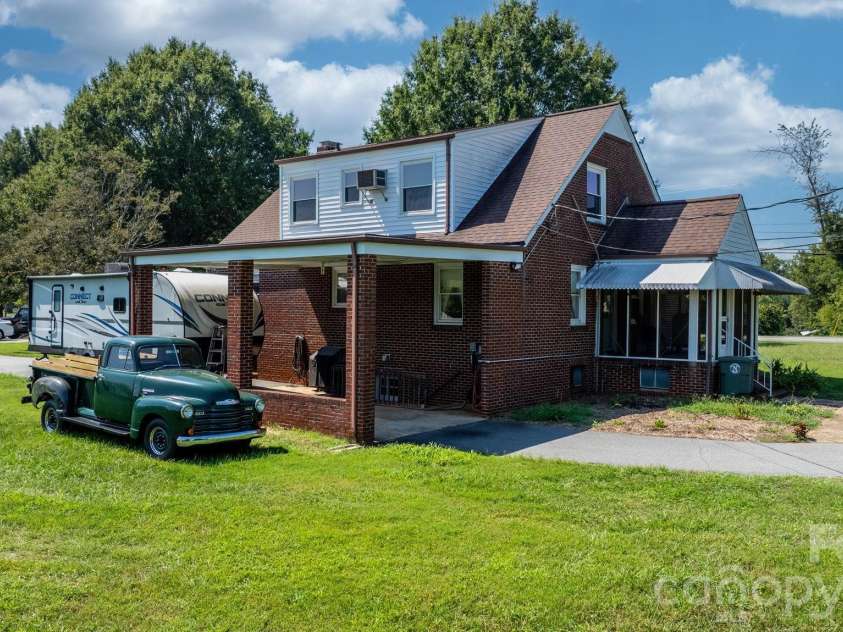3962 Startown Road, Newton, NC 28658.  MLS# CAR4421689, YatesRealty ID 49182. 