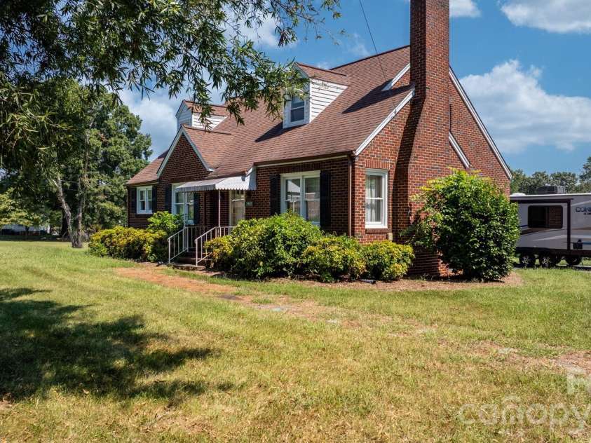 3962 Startown Road, Newton, NC 28658.  MLS# CAR4421689, YatesRealty ID 49182. 