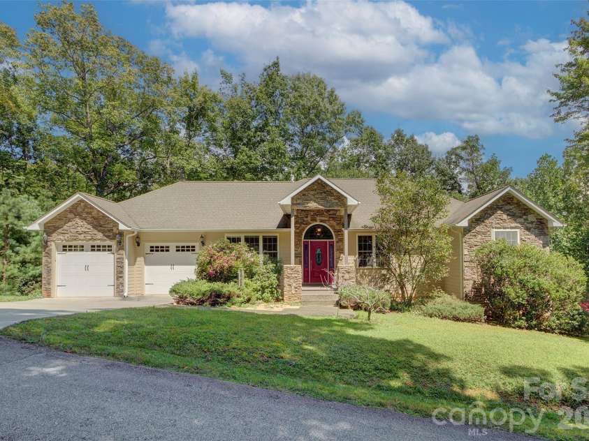 98 Soapstone Creek Drive, Arden, NC 28704.  MLS# CAR4422069, YatesRealty ID 49183. 