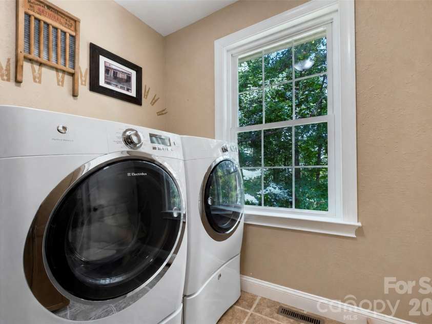 98 Soapstone Creek Drive, Arden, NC 28704.  MLS# CAR4422069, YatesRealty ID 49183. 