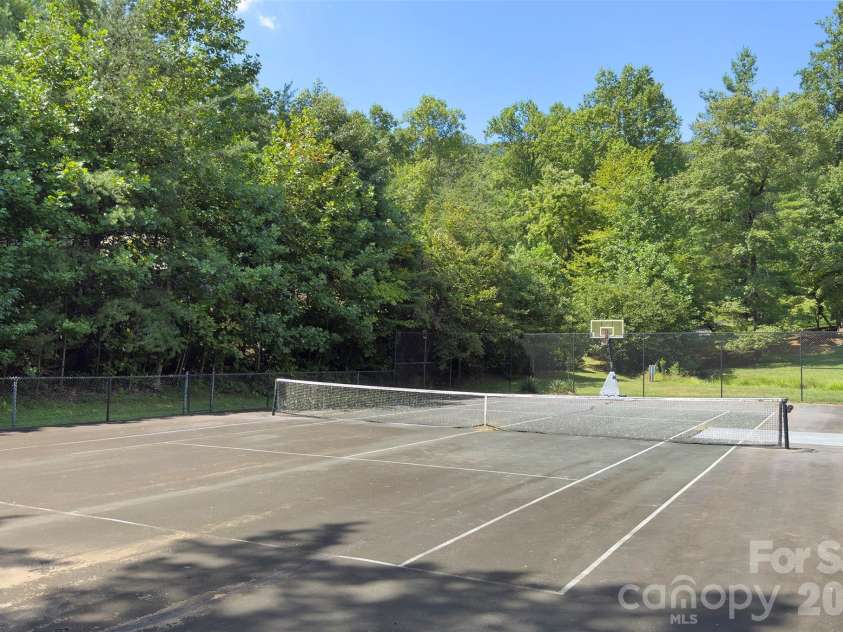 98 Soapstone Creek Drive, Arden, NC 28704.  MLS# CAR4422069, YatesRealty ID 49183. 