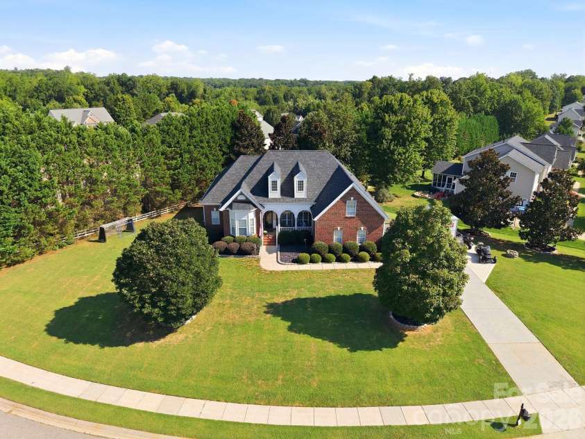 9900 Tufts Drive, Mint Hill, NC 28227.  MLS# CAR4422058, YatesRealty ID 49184. 