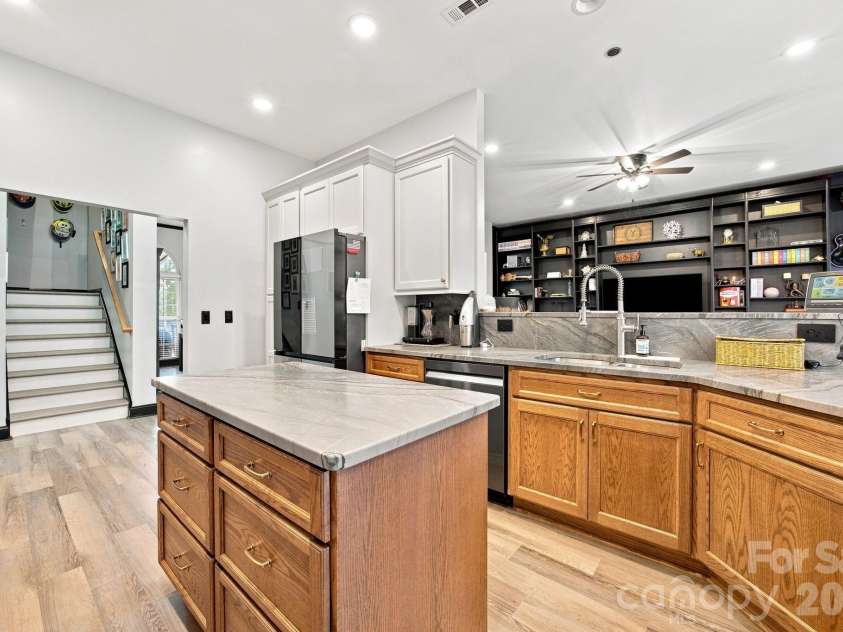 9900 Tufts Drive, Mint Hill, NC 28227.  MLS# CAR4422058, YatesRealty ID 49184. 