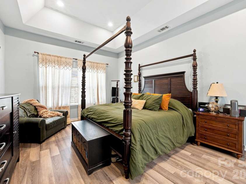 9900 Tufts Drive, Mint Hill, NC 28227.  MLS# CAR4422058, YatesRealty ID 49184. 