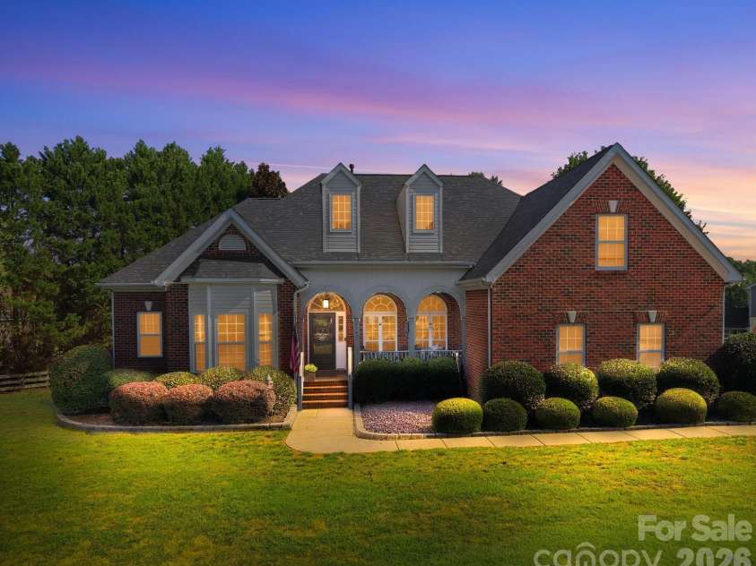 9900 Tufts Drive, Mint Hill, NC 28227.  MLS# CAR4422058, YatesRealty ID 49184. Virtual Front Photo