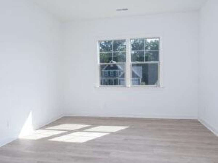 3216 Timber Run Lane, Maiden, NC 28650.  MLS# CAR4422074, YatesRealty ID 49185. Bedroom
