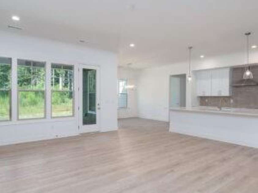 3216 Timber Run Lane, Maiden, NC 28650.  MLS# CAR4422074, YatesRealty ID 49185. Greatroom