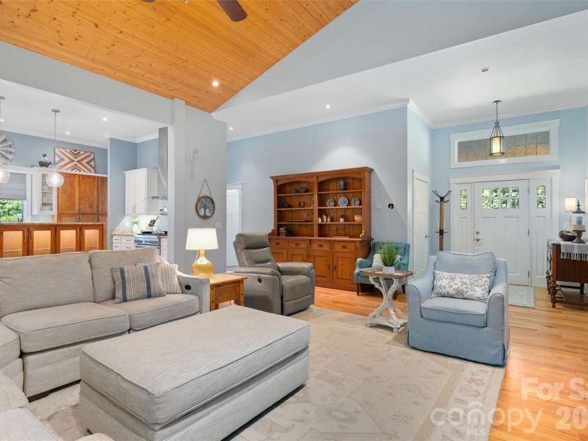 330 Sanctuary Drive, Waynesville, NC 28786.  MLS# CAR4421029, YatesRealty ID 49186. 
