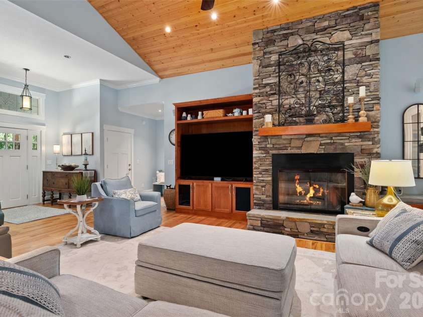 330 Sanctuary Drive, Waynesville, NC 28786.  MLS# CAR4421029, YatesRealty ID 49186. 