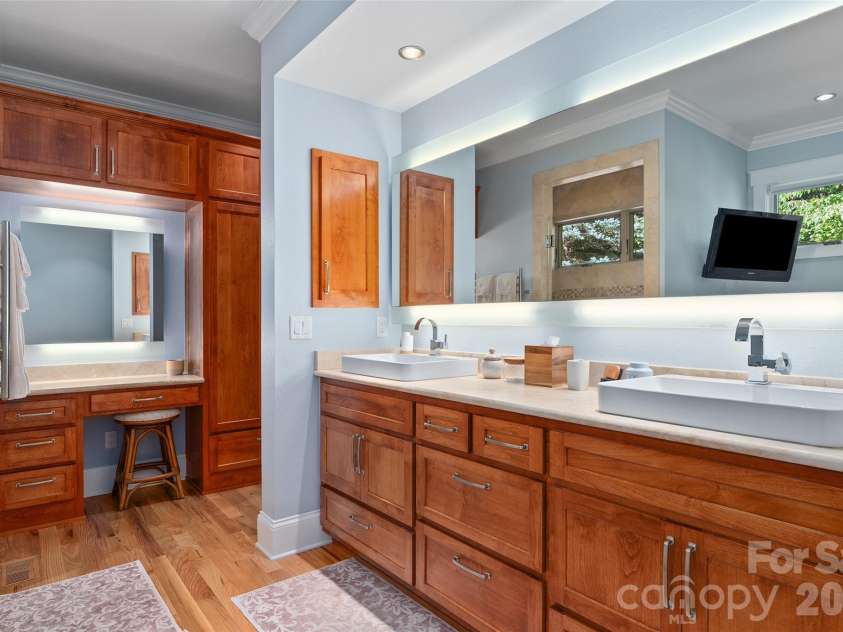 330 Sanctuary Drive, Waynesville, NC 28786.  MLS# CAR4421029, YatesRealty ID 49186. 