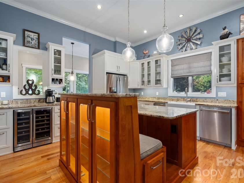 330 Sanctuary Drive, Waynesville, NC 28786.  MLS# CAR4421029, YatesRealty ID 49186. 