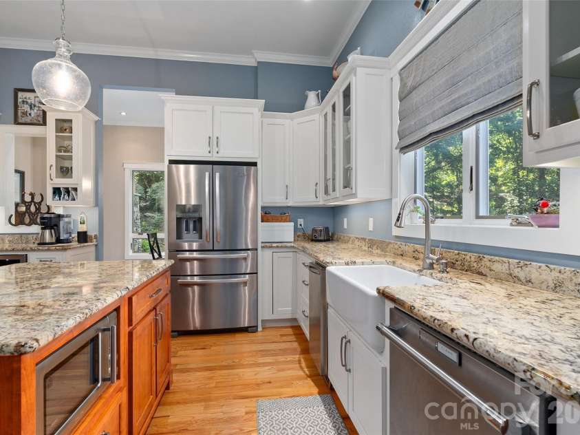 330 Sanctuary Drive, Waynesville, NC 28786.  MLS# CAR4421029, YatesRealty ID 49186. 
