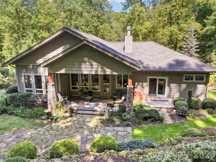 330 Sanctuary Drive, Waynesville, NC 28786.  MLS# CAR4421029, YatesRealty ID 49186. 
