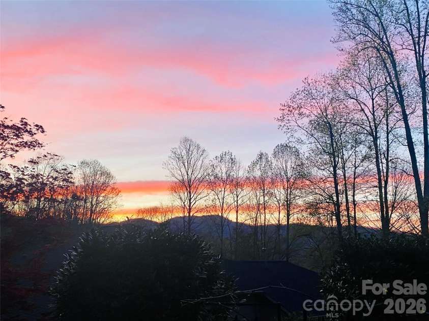 330 Sanctuary Drive, Waynesville, NC 28786.  MLS# CAR4421029, YatesRealty ID 49186. 