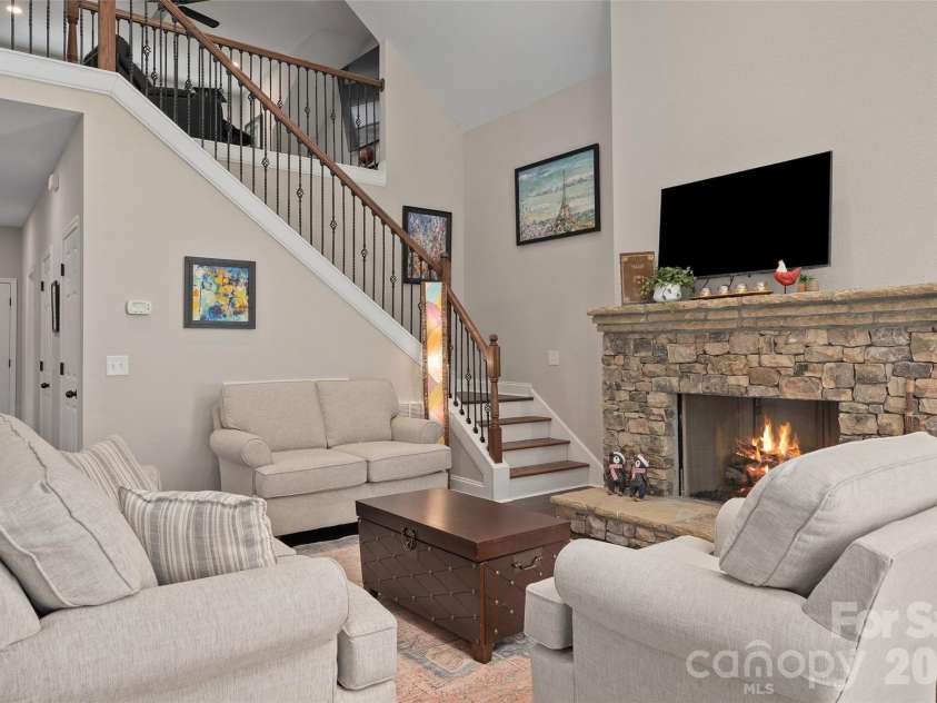 31 Baby Bear Cove, Clyde, NC 28721.  MLS# CAR4415038, YatesRealty ID 49187. 