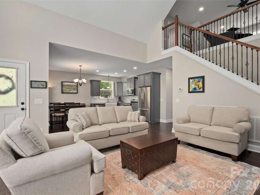 31 Baby Bear Cove, Clyde, NC 28721.  MLS# CAR4415038, YatesRealty ID 49187. 