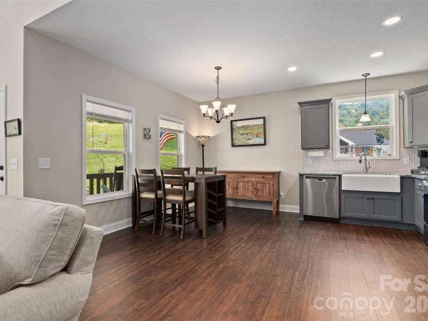 31 Baby Bear Cove, Clyde, NC 28721.  MLS# CAR4415038, YatesRealty ID 49187. 