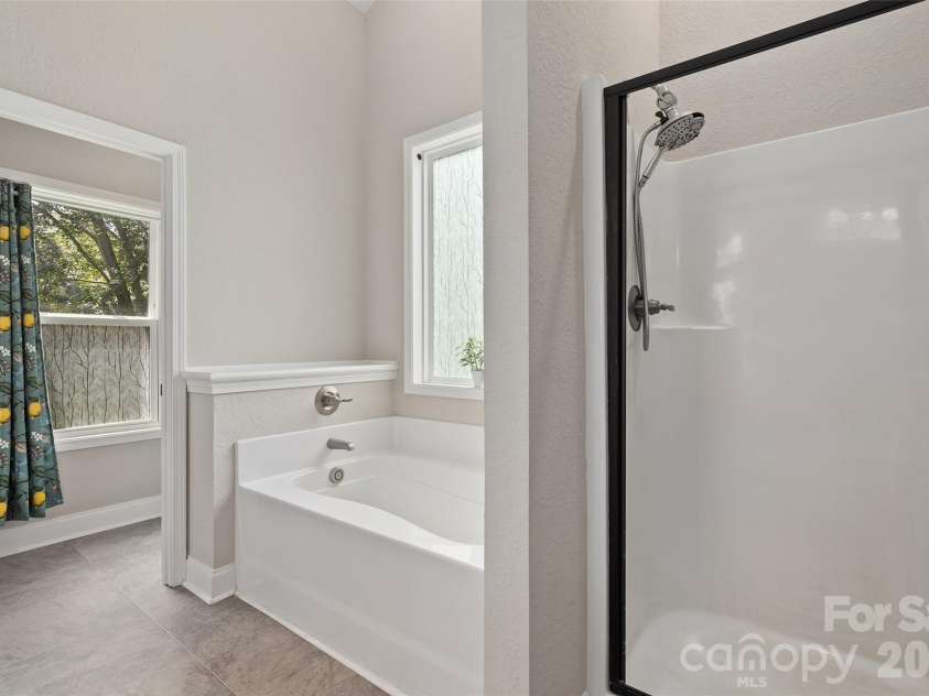 31 Baby Bear Cove, Clyde, NC 28721.  MLS# CAR4415038, YatesRealty ID 49187. 