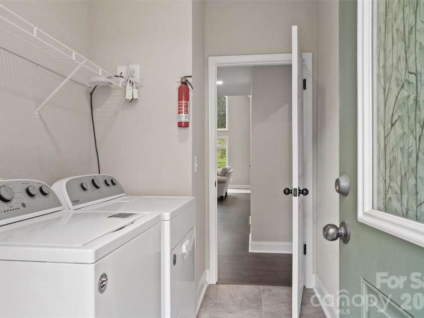 31 Baby Bear Cove, Clyde, NC 28721.  MLS# CAR4415038, YatesRealty ID 49187. 