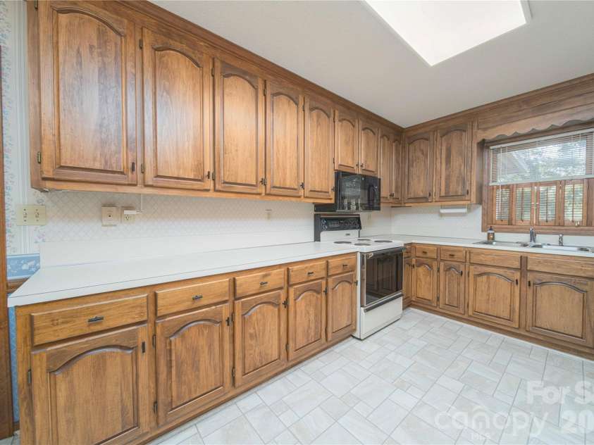 614 Salisbury Street, Rockwell, NC 28138.  MLS# CAR4422095, YatesRealty ID 49188. 