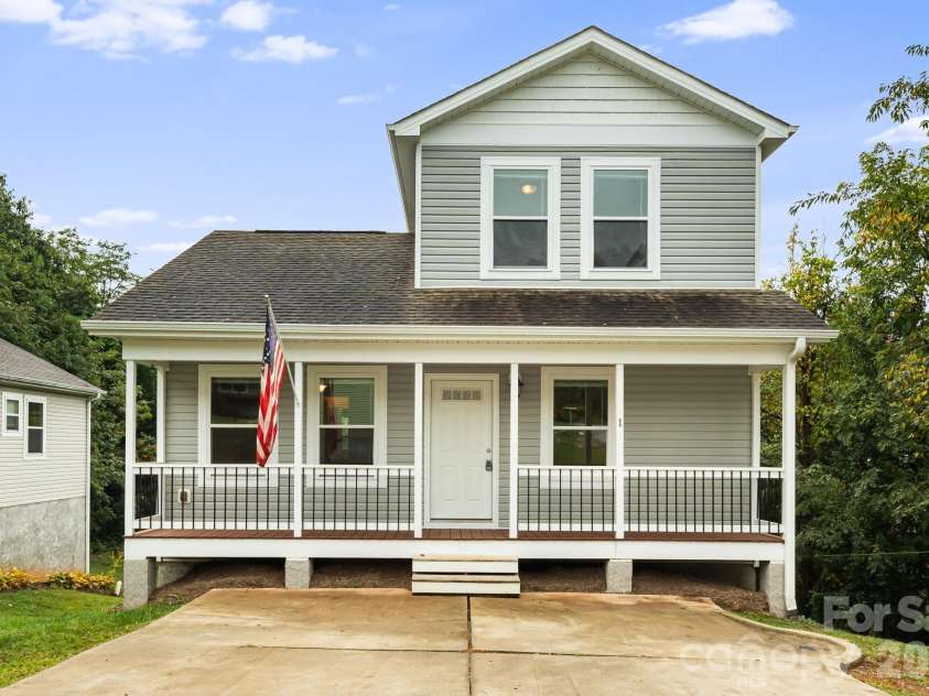 1 Red Clover Drive, Candler, NC 28715.  MLS# CAR4305641, YatesRealty ID 4919. 1 Red Clover