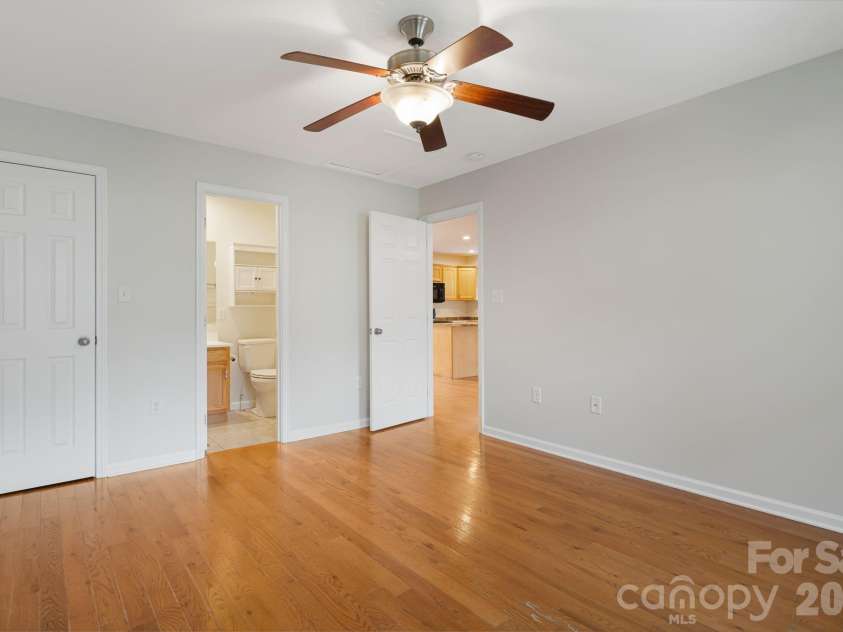 1 Red Clover Drive, Candler, NC 28715.  MLS# CAR4305641, YatesRealty ID 4919. Primary Bedroom